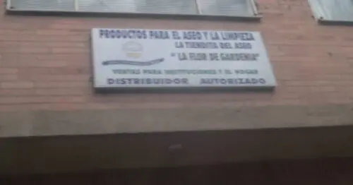 PRODUCTOS PARA EL ASEO Y LA LIMPIEZA PRODUCTOS PARA EL ASEO Y LA LIMPIEZA